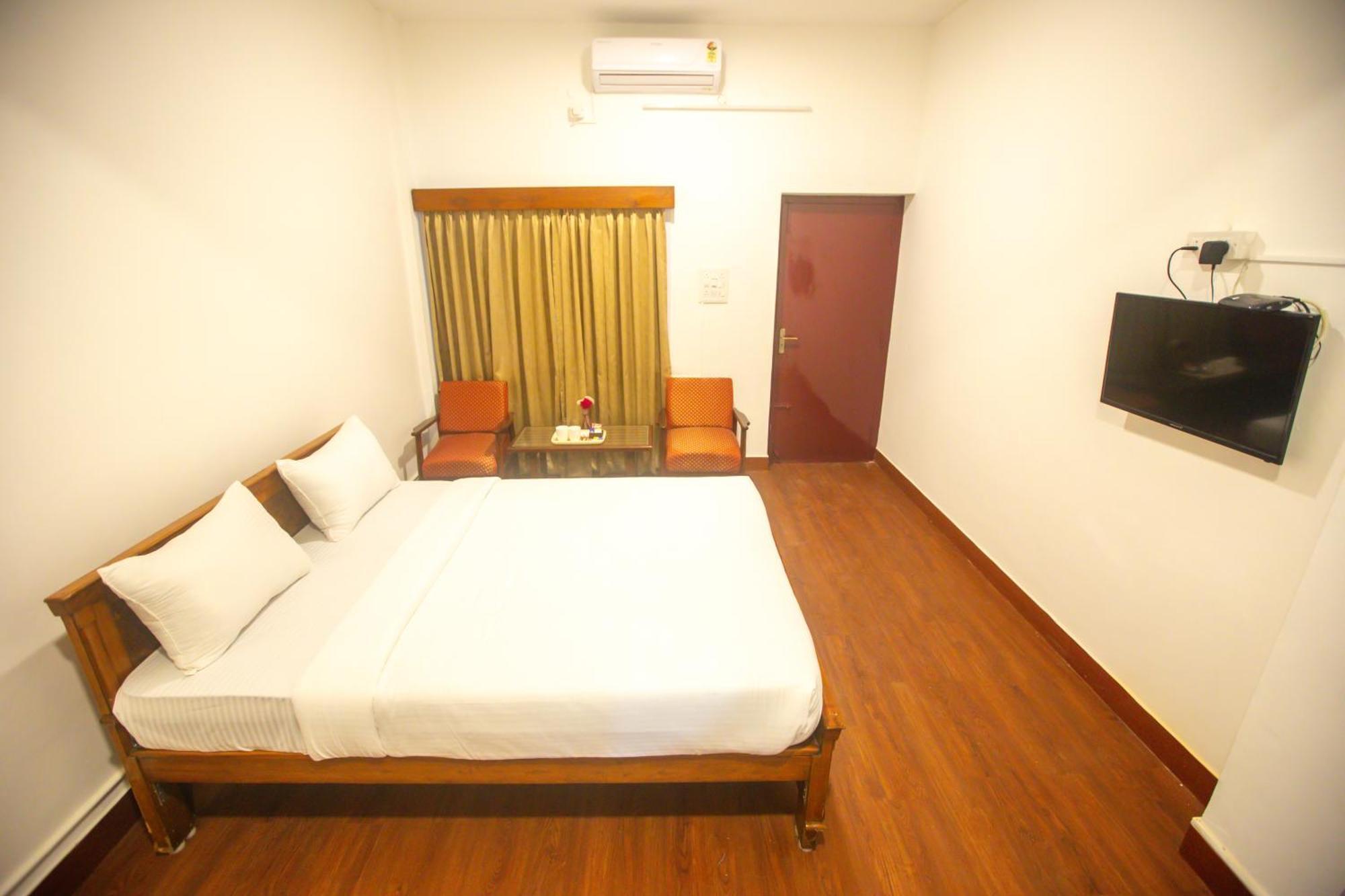 Sri Ramakrishna Hotel Bengalúr Exteriér fotografie