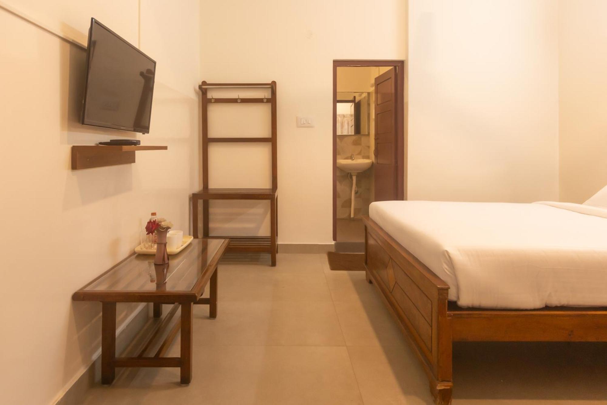 Sri Ramakrishna Hotel Bengalúr Exteriér fotografie