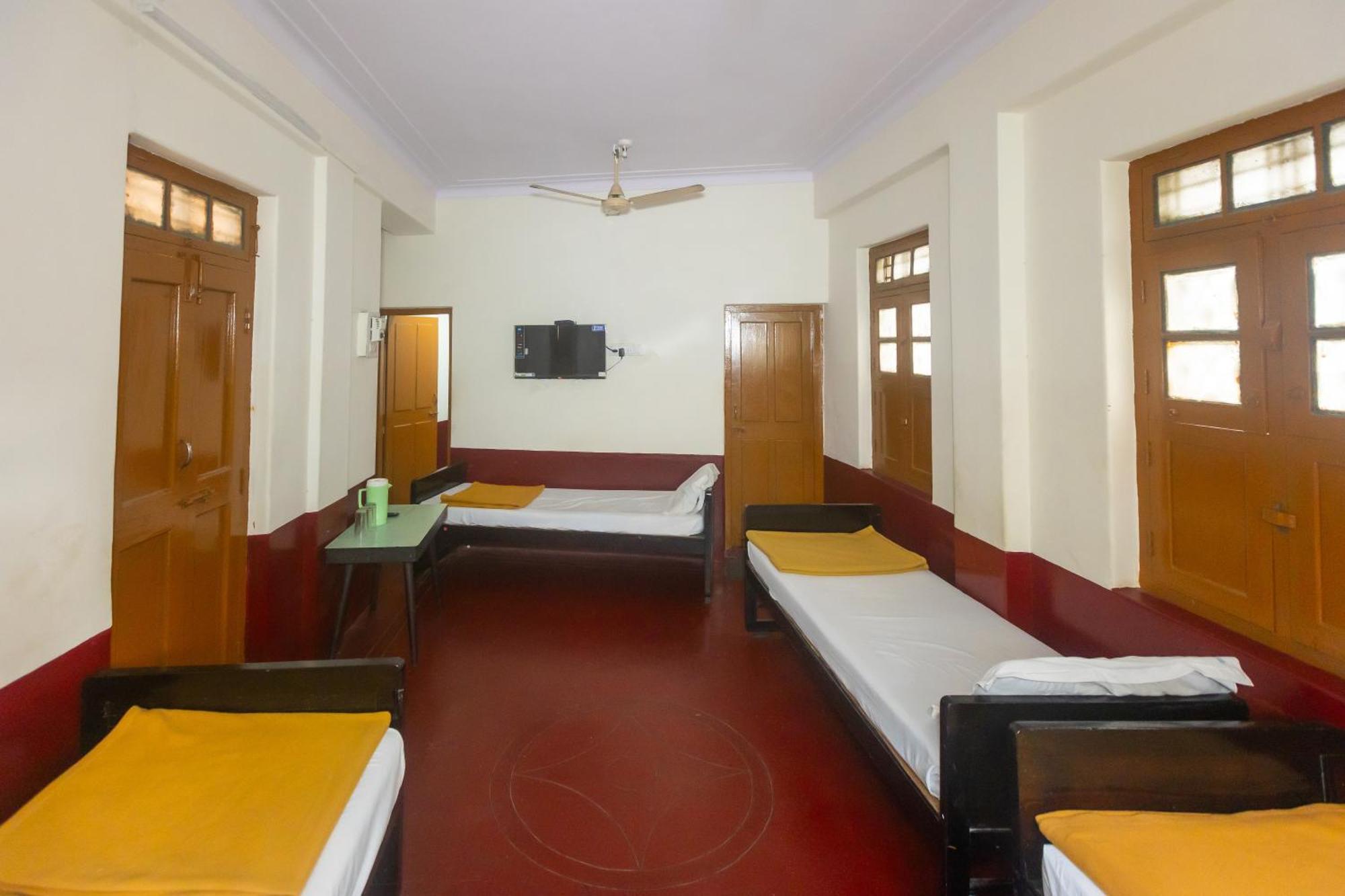 Sri Ramakrishna Hotel Bengalúr Exteriér fotografie