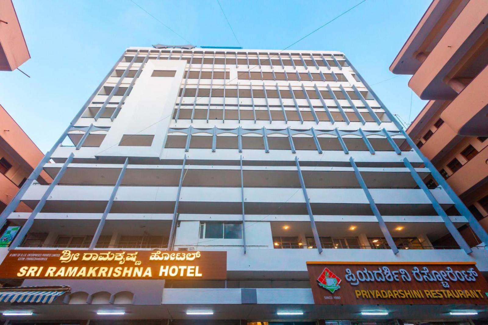 Sri Ramakrishna Hotel Bengalúr Exteriér fotografie