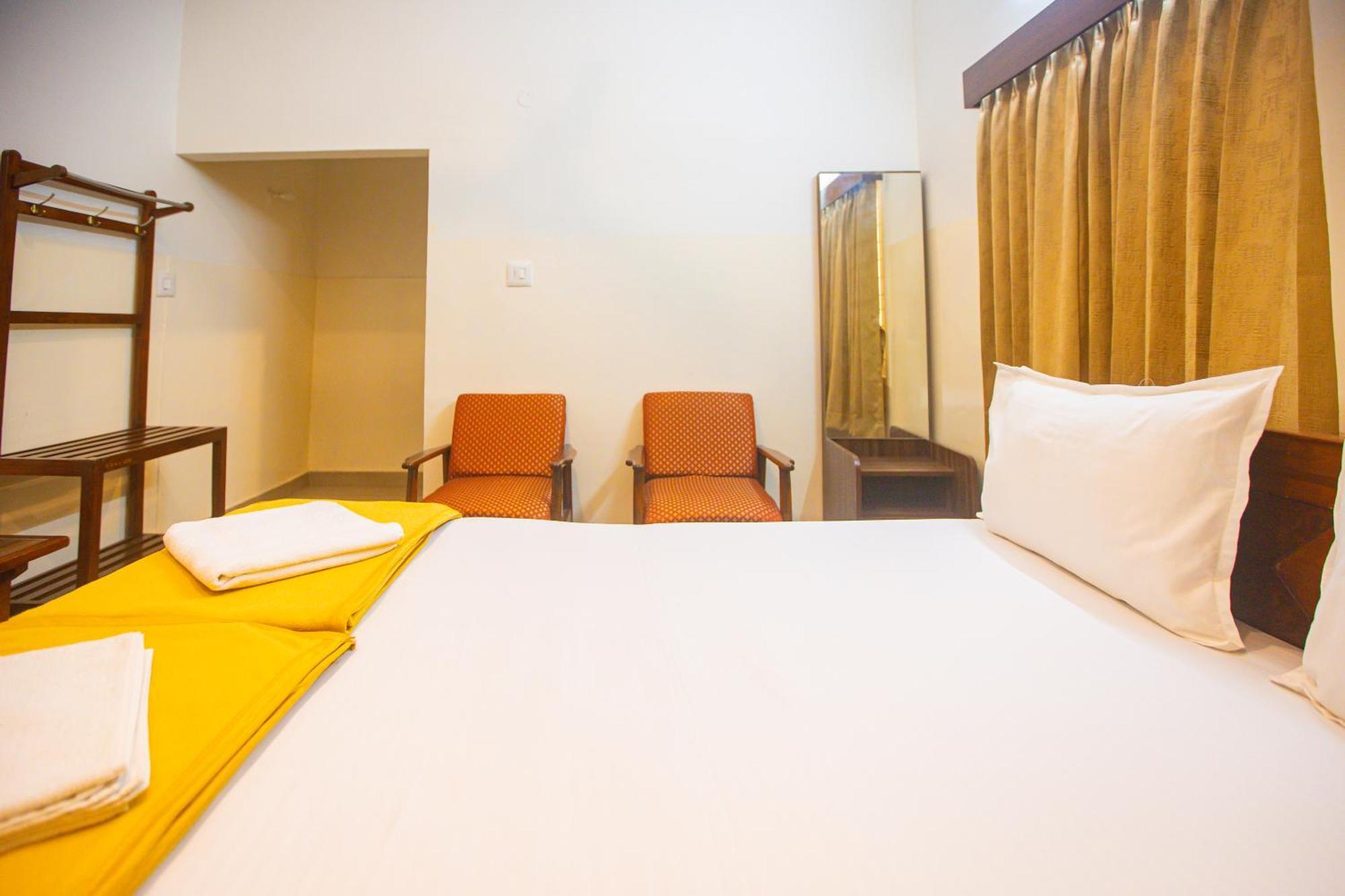 Sri Ramakrishna Hotel Bengalúr Exteriér fotografie