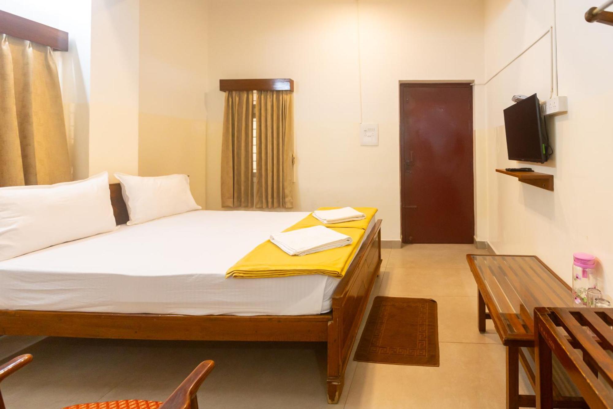 Sri Ramakrishna Hotel Bengalúr Exteriér fotografie